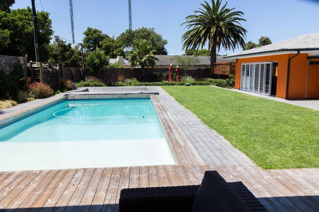 קייפטאון Garten Wohnung Mit Pool, 2 Schlafzimmer מראה חיצוני תמונה